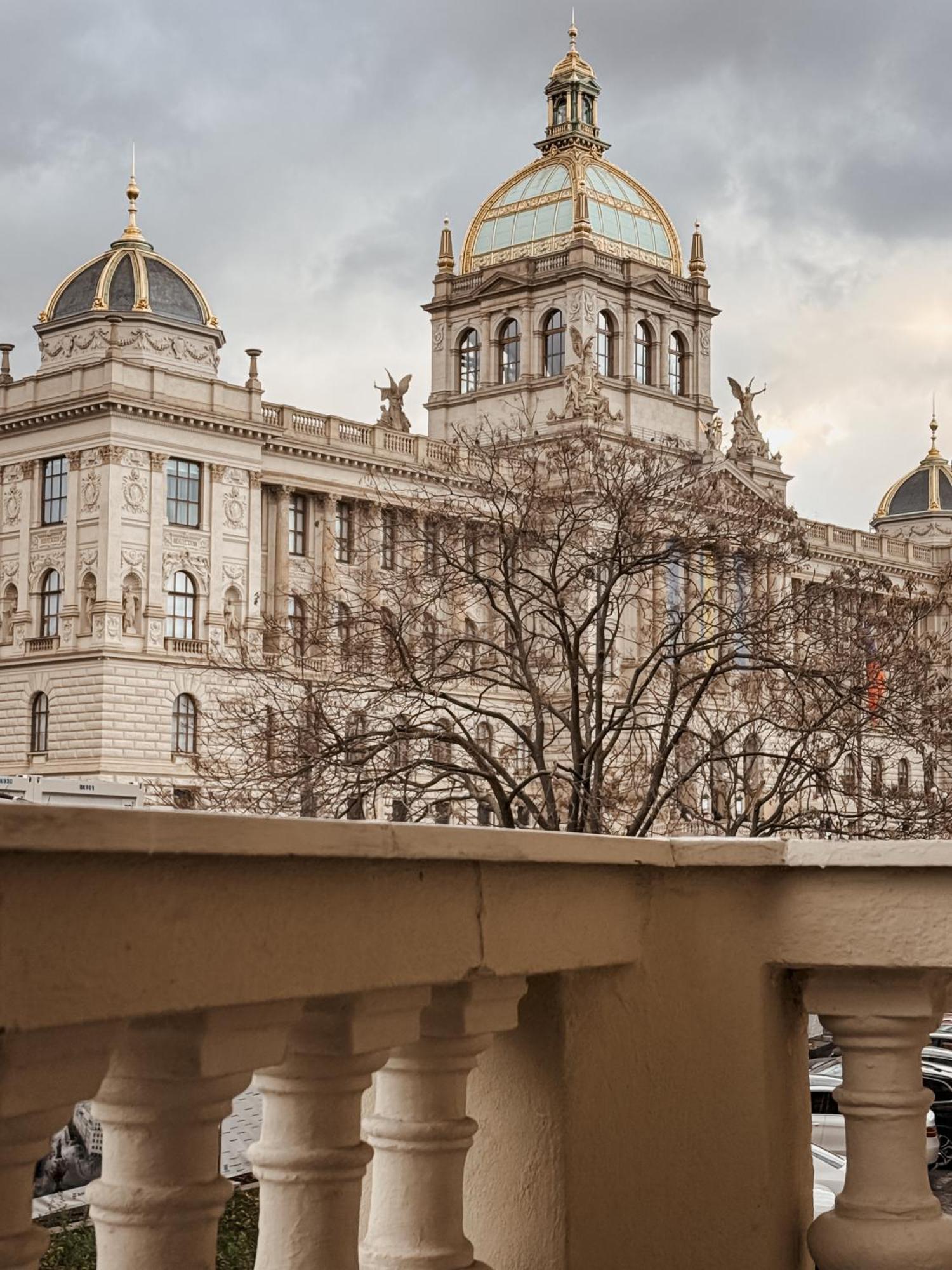 Turnkey I Wenceslas Square Apartments Прага Екстериор снимка